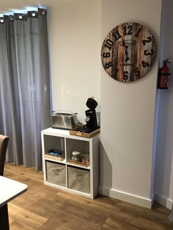 Magnifique T4 avec terrasse à Saint-Nectaire - 8 pers Apartamento Exterior foto